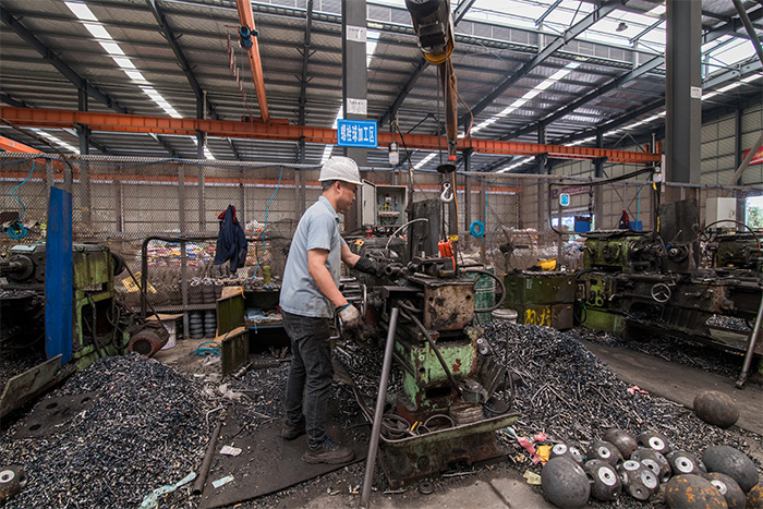 东丽网架配件-螺栓球加工车间